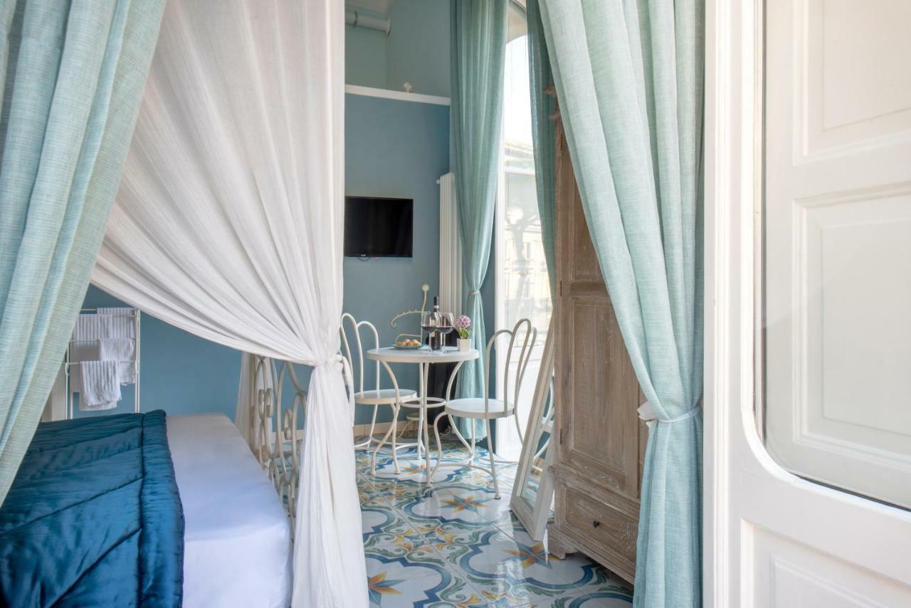 Regina Elena Bed & Breakfast Naples Exterior photo